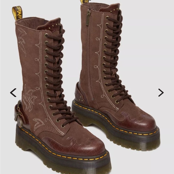 1B99 Platform Boots - Picture 1 of 9